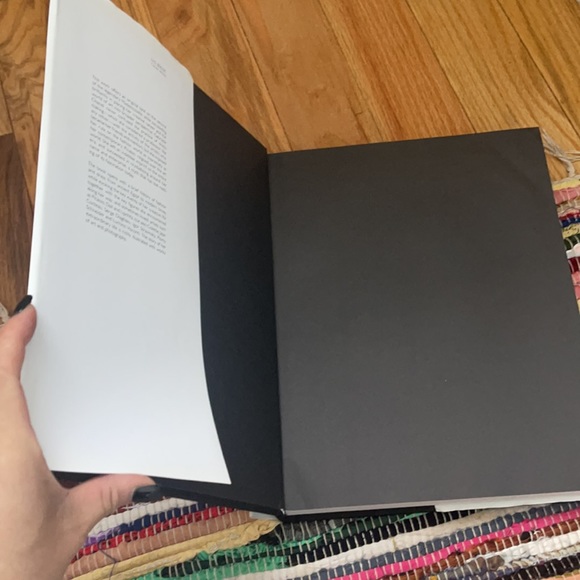 Chanel Book - Picture 3 of 8